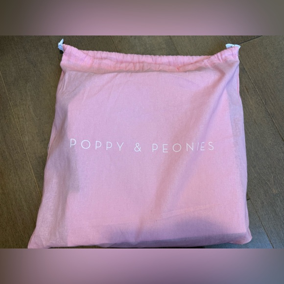 Poppy & Peonies Everyday Cross body bag with gold hardware in Camel- EUC - Picture 9 of 9